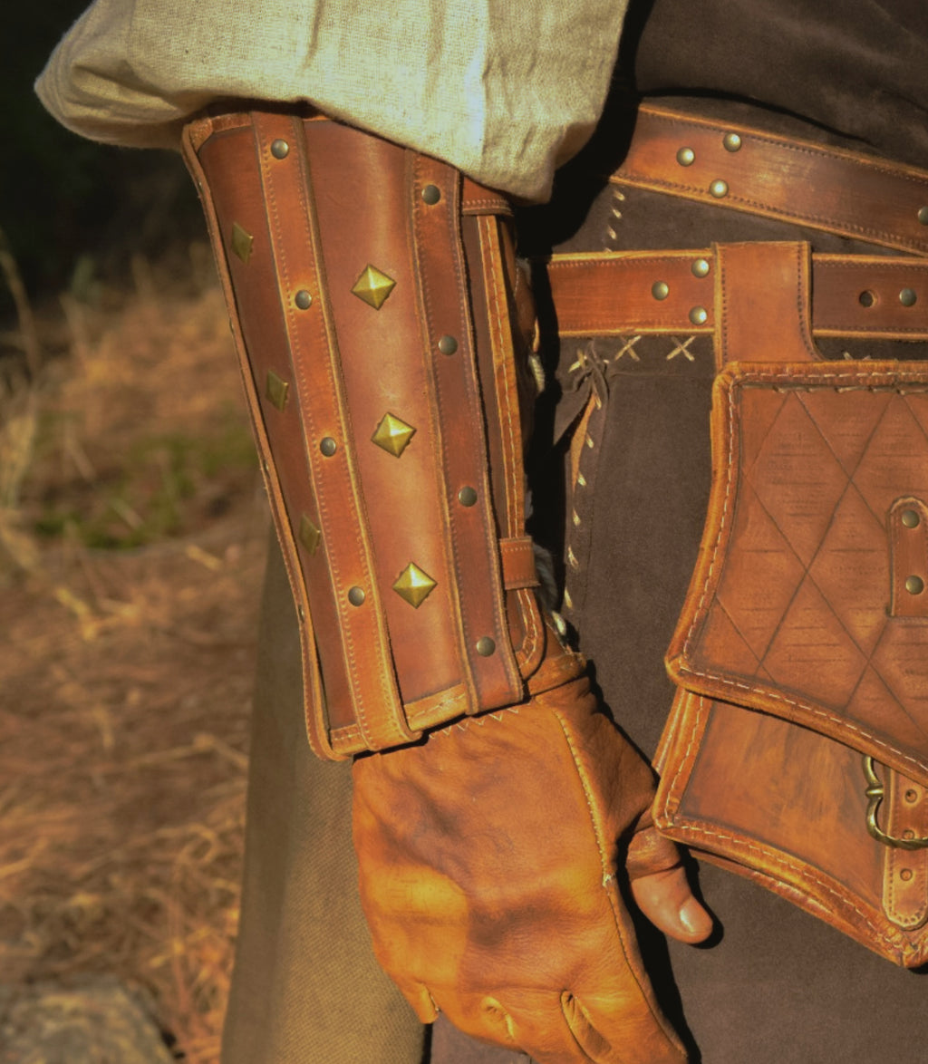 Bracer leather pattern | LARP warrior or ranger | DIY with instructions