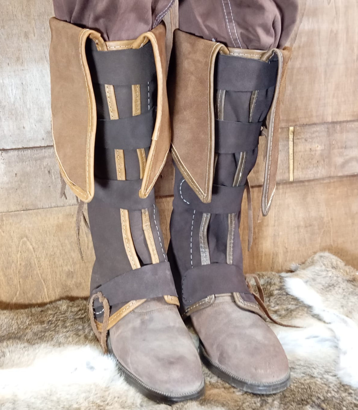 Gaiters leather pattern | LARP boots | Easy to make leatherworking instructions