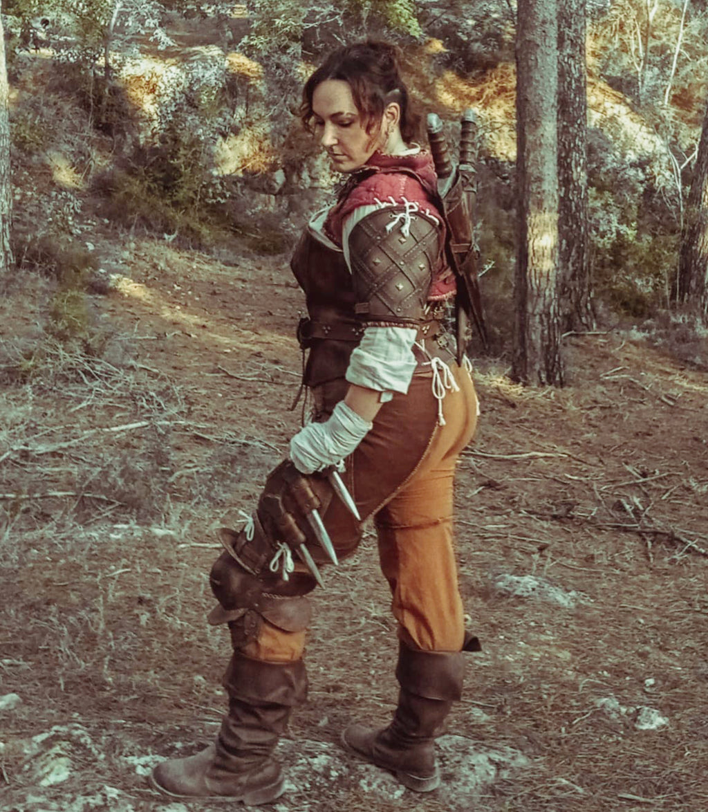 Knee armor leather pattern | LARP armor | DIY with instructions