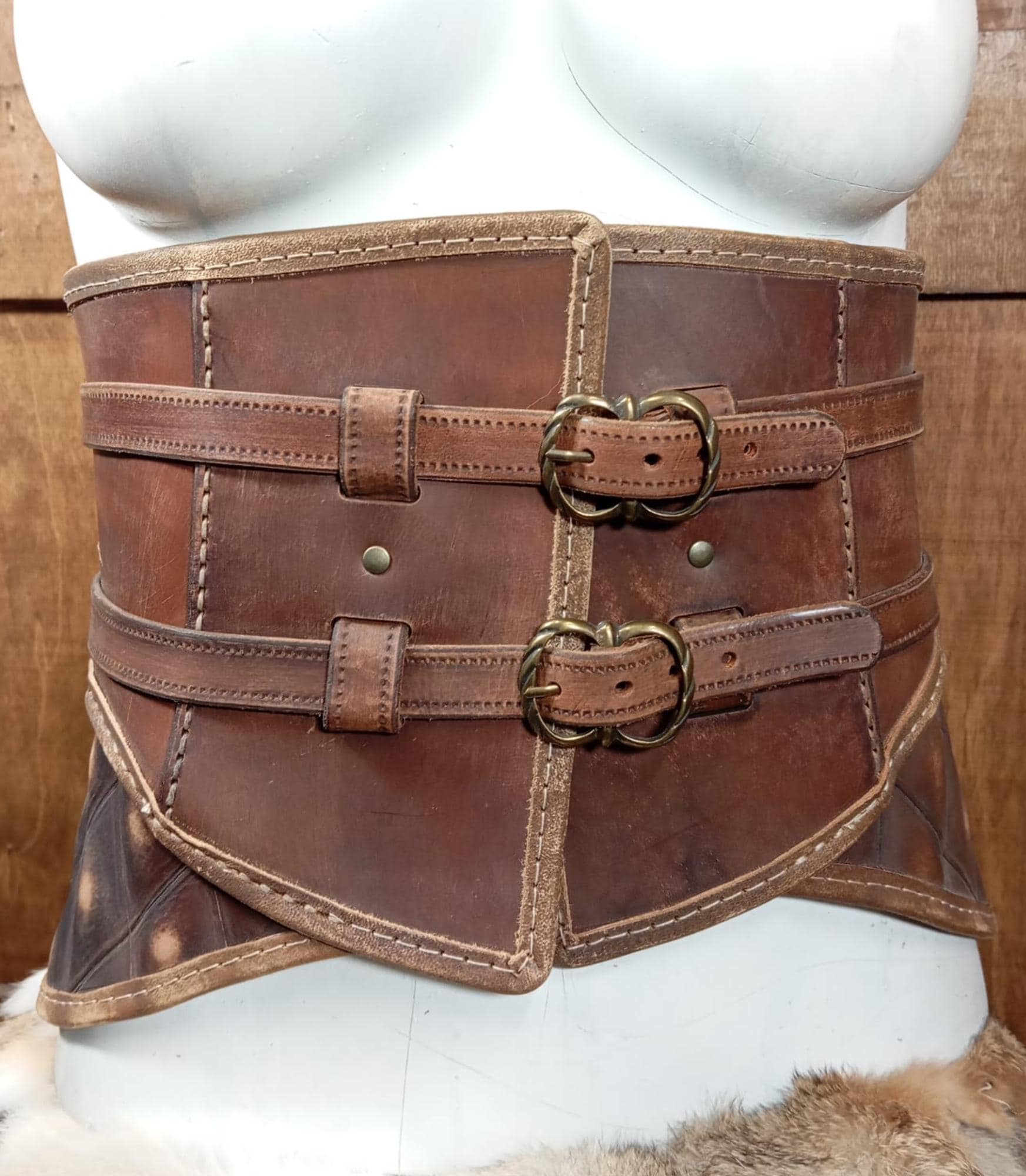 Kidney belt leather pattern | LARP female armor | DIY instructions