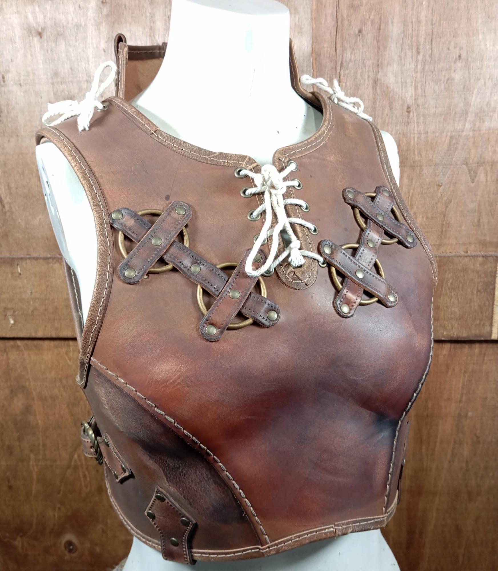 Leather armor pattern | LARP Female warrior | DIY instructions
