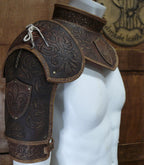 Gorget leather pattern | Steampunk musketeer | DIY Instructions