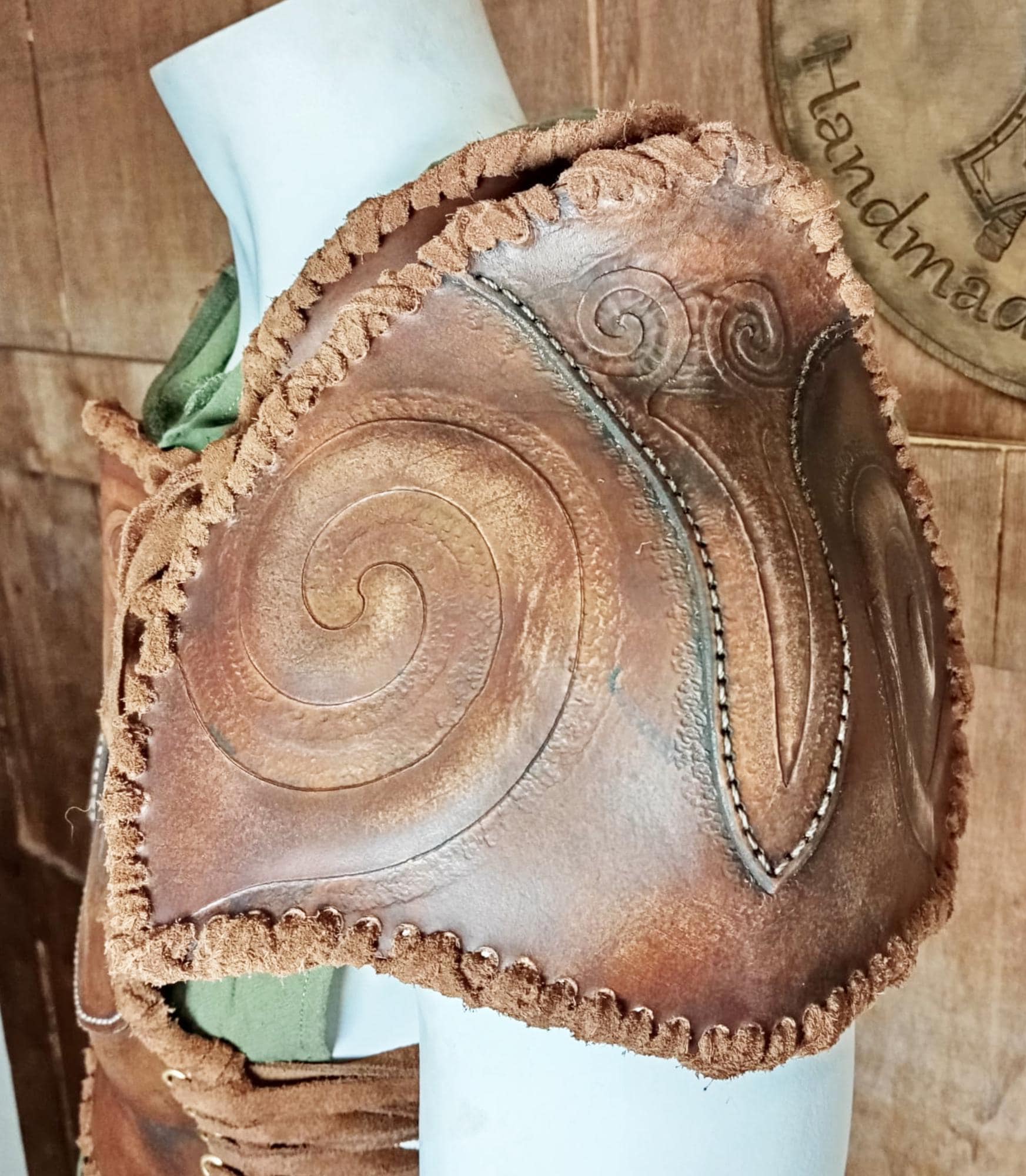 Pauldron Leather Pattern | Druid LARP | Template & Instructions