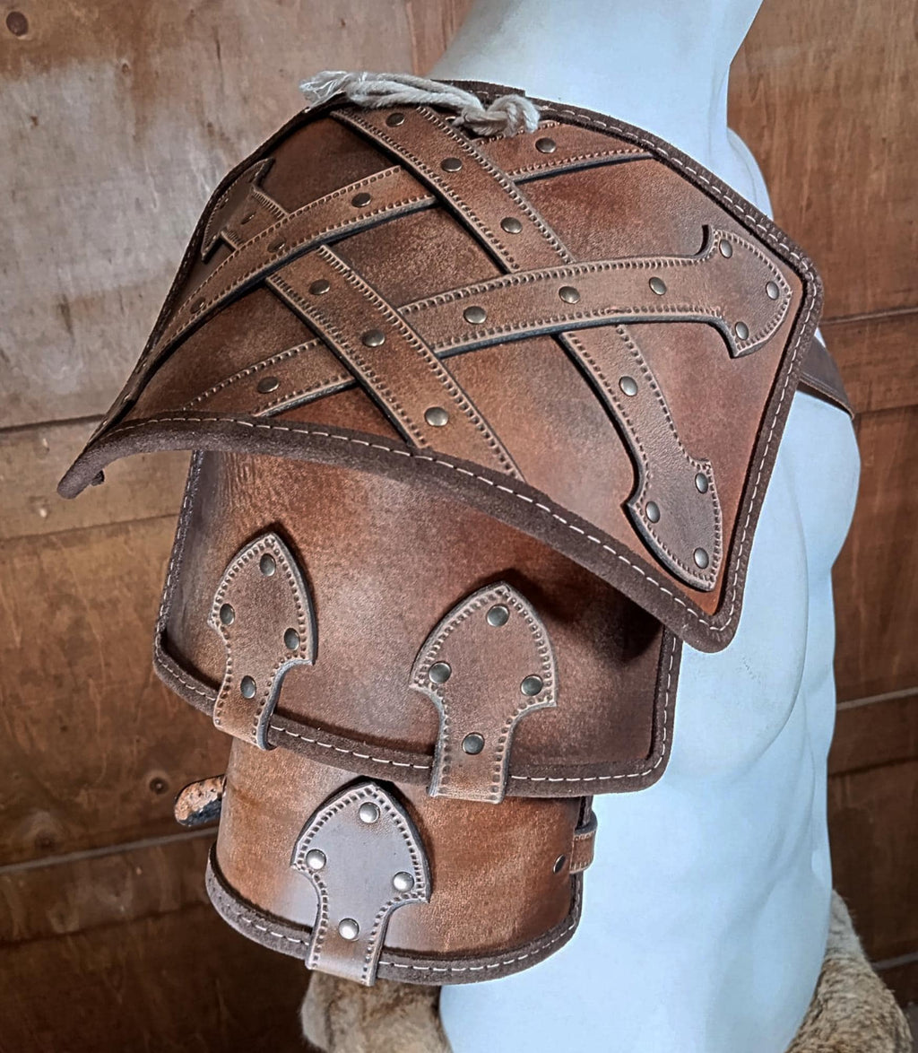 Shoulder pad leather pattern | Witcher LARP | DIY instructions